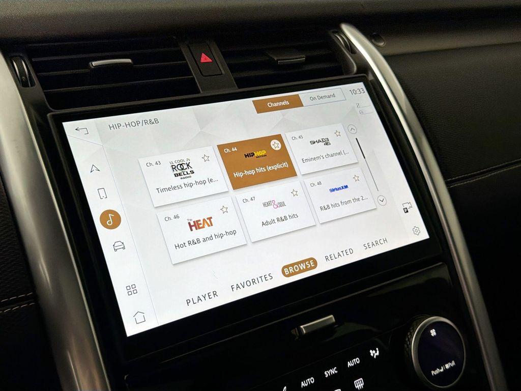 new 2026 Land Rover Discovery car, priced at $74,471