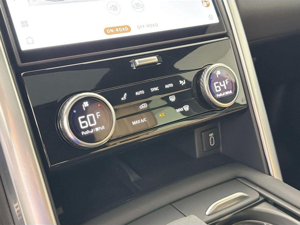 new 2026 Land Rover Discovery car, priced at $73,516