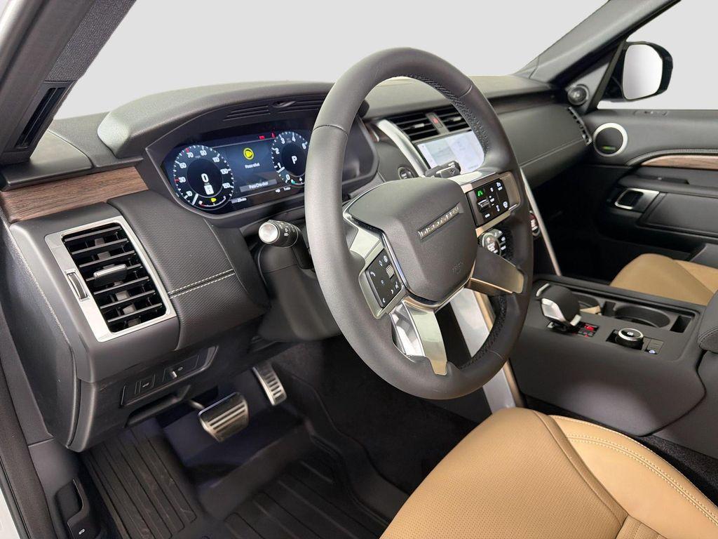 new 2026 Land Rover Discovery car, priced at $72,866