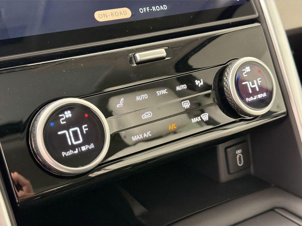 new 2026 Land Rover Discovery car, priced at $70,316