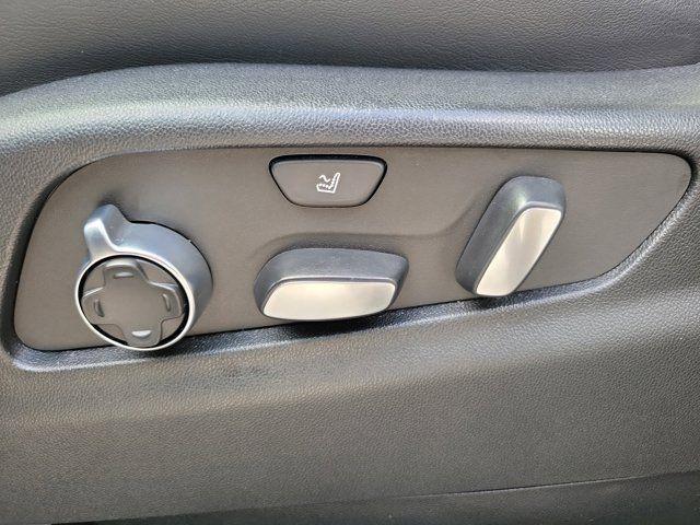 used 2022 Cadillac XT4 car, priced at $18,575