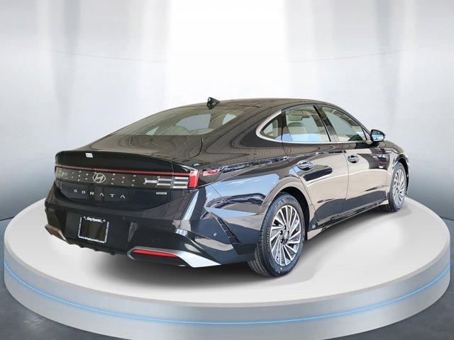 new 2026 Hyundai Sonata Hybrid car, priced at $38,602