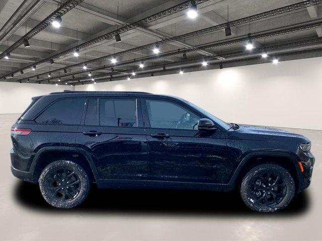 used 2024 Jeep Grand Cherokee car, priced at $36,689