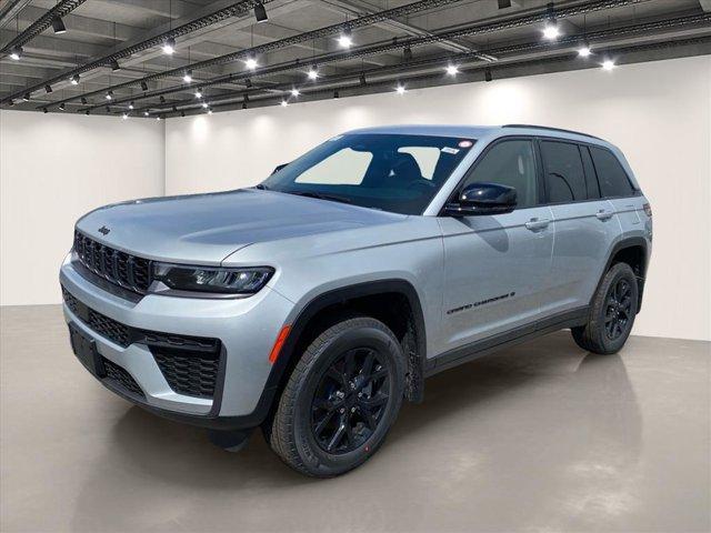 new 2026 Jeep Grand Cherokee car, priced at $44,695