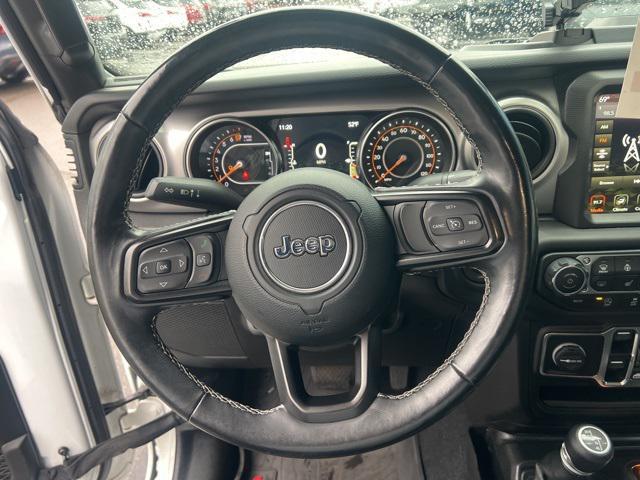 used 2021 Jeep Gladiator car, priced at $27,482