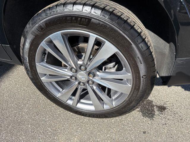 used 2024 Cadillac XT5 car, priced at $38,179