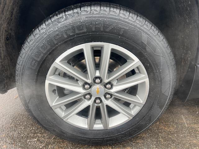 used 2023 Chevrolet Traverse car, priced at $26,270