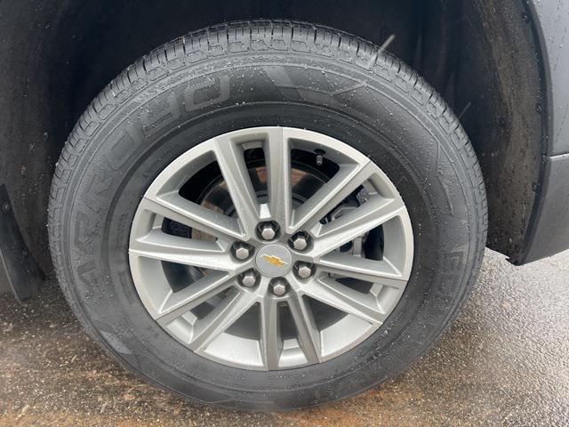 used 2023 Chevrolet Traverse car, priced at $26,270