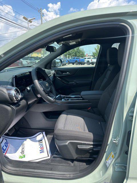 new 2026 Chevrolet Equinox car, priced at $29,628