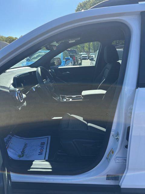 new 2026 Chevrolet Equinox car, priced at $31,610