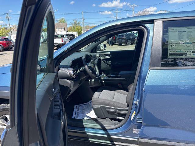 new 2026 Chevrolet Equinox car, priced at $29,295
