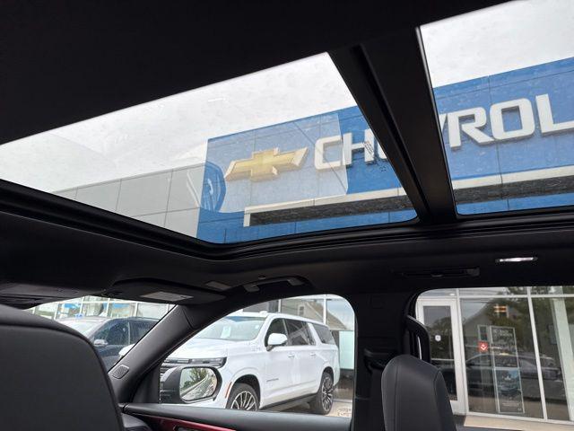 used 2025 Chevrolet Traverse car, priced at $49,379