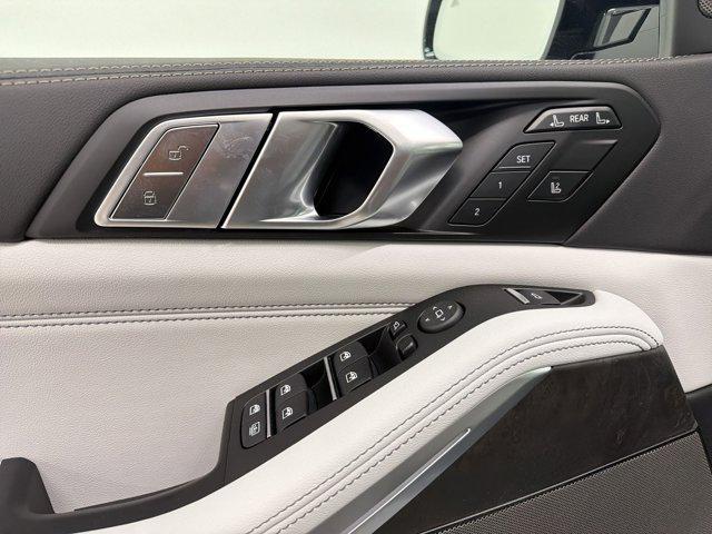 new 2026 BMW X7 car, priced at $102,610