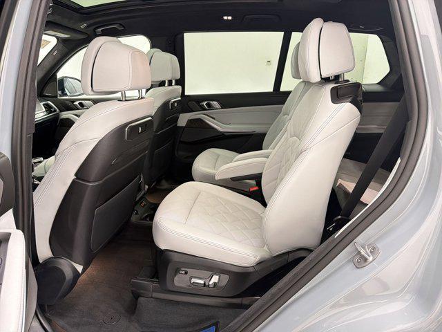 new 2026 BMW X7 car, priced at $102,610