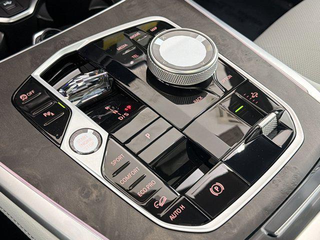 new 2026 BMW X7 car, priced at $102,610
