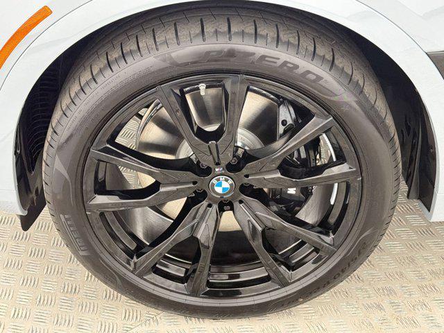 new 2026 BMW X7 car, priced at $102,610