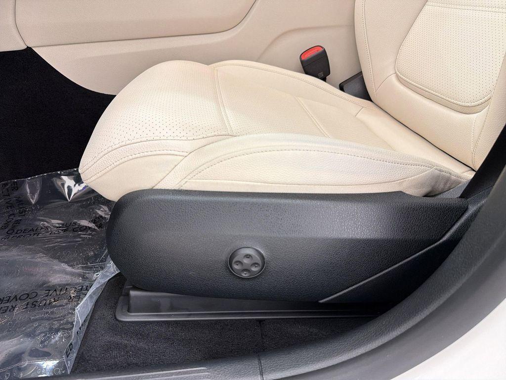 used 2024 Mercedes-Benz GLC 300 car, priced at $39,189