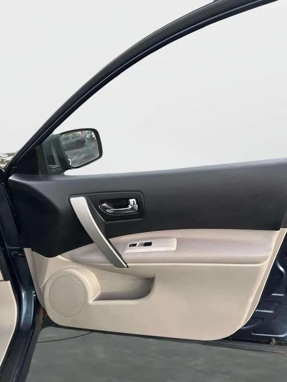 used 2014 Nissan Rogue Select car, priced at $8,595