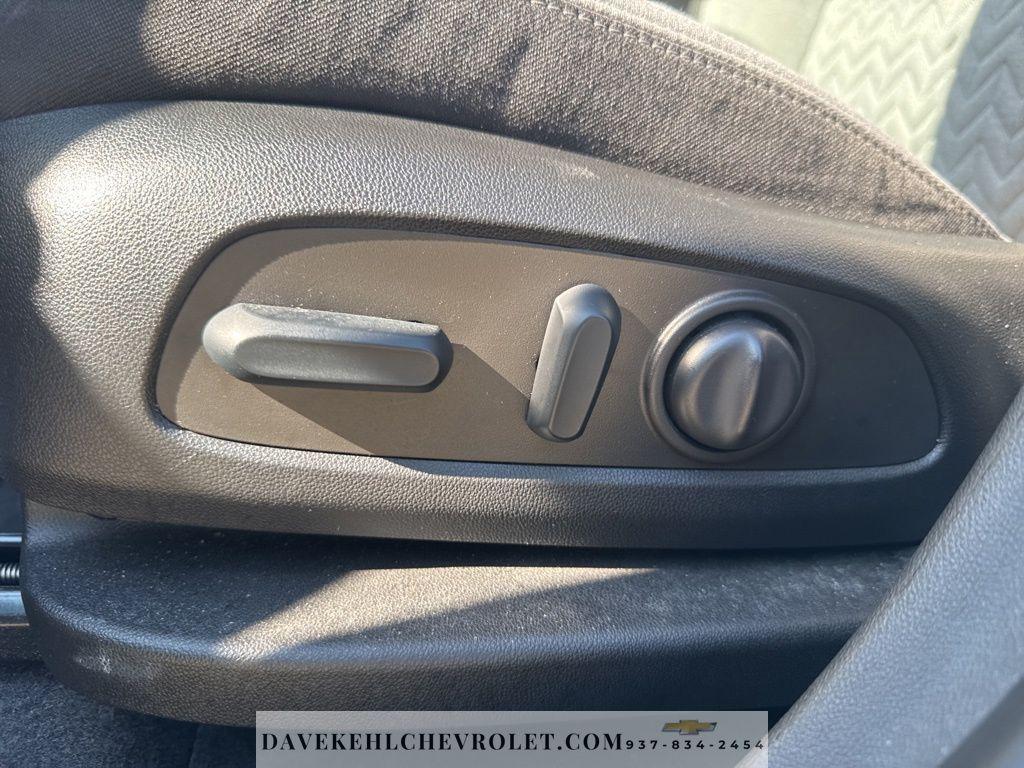 used 2022 Chevrolet Equinox car, priced at $20,980