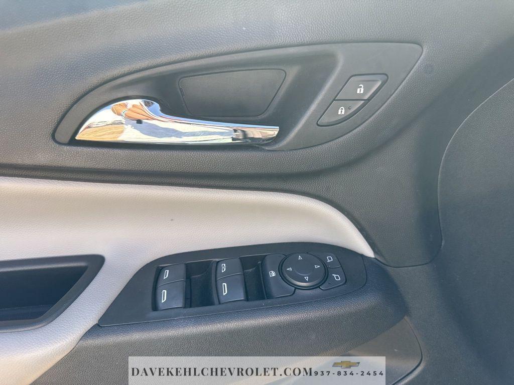 used 2022 Chevrolet Equinox car, priced at $20,980