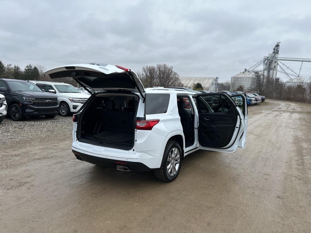 used 2021 Chevrolet Traverse car, priced at $25,980