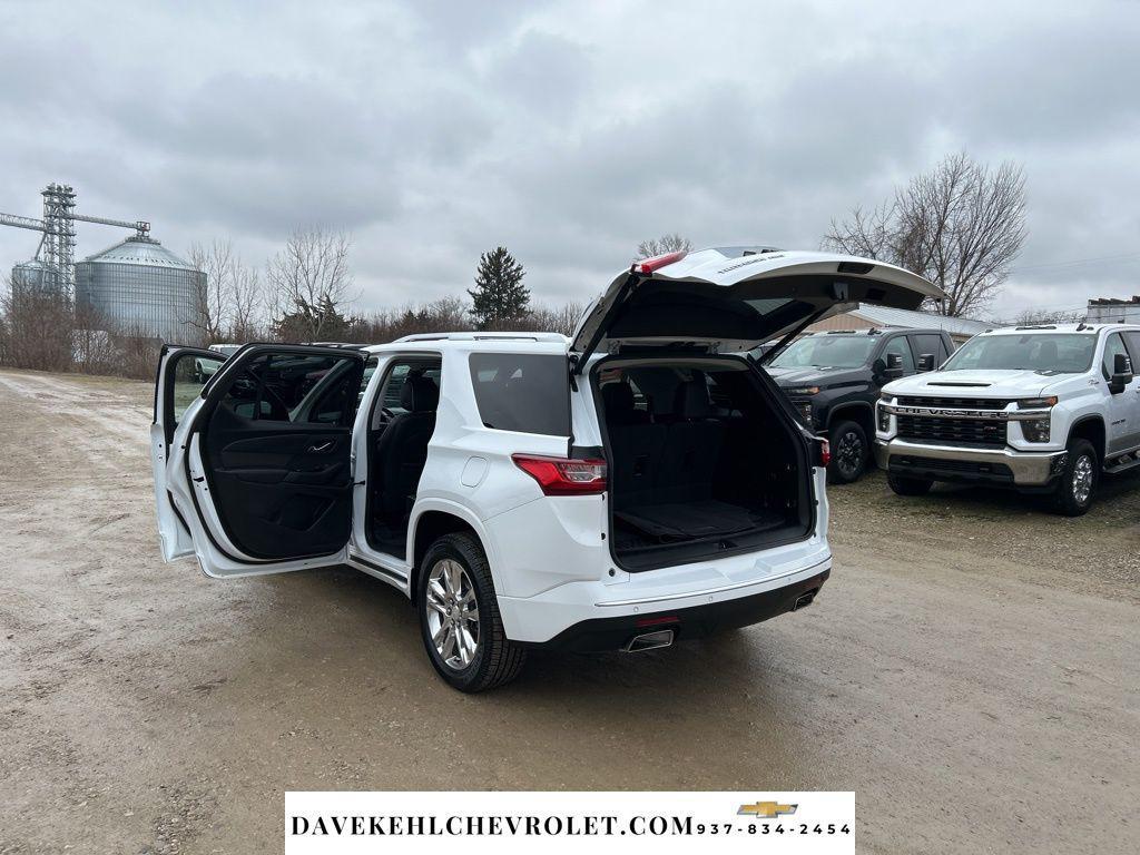 used 2021 Chevrolet Traverse car, priced at $25,980