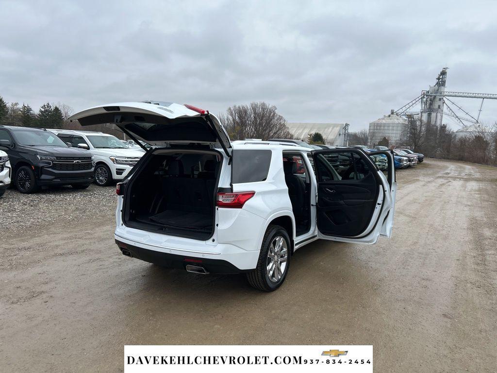 used 2021 Chevrolet Traverse car, priced at $25,980