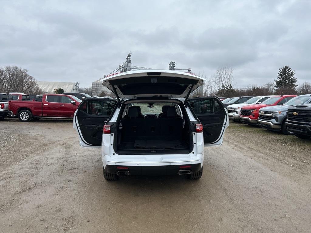 used 2021 Chevrolet Traverse car, priced at $25,980