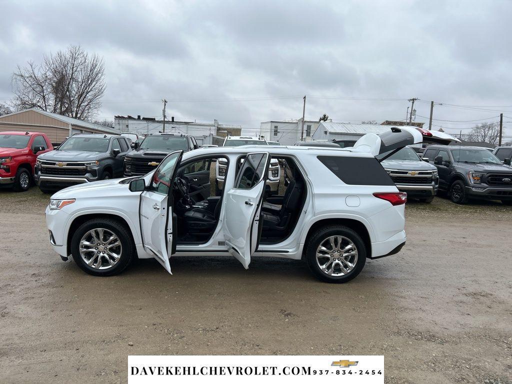 used 2021 Chevrolet Traverse car, priced at $25,980