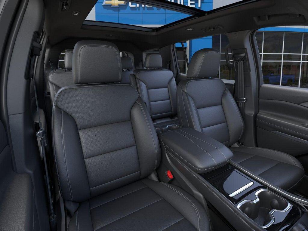 new 2026 Chevrolet Traverse car, priced at $48,201