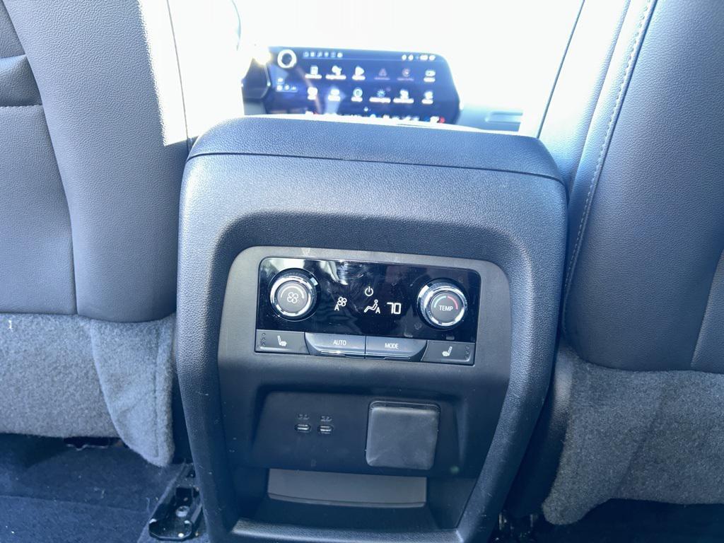 used 2024 Chevrolet Traverse car, priced at $47,980