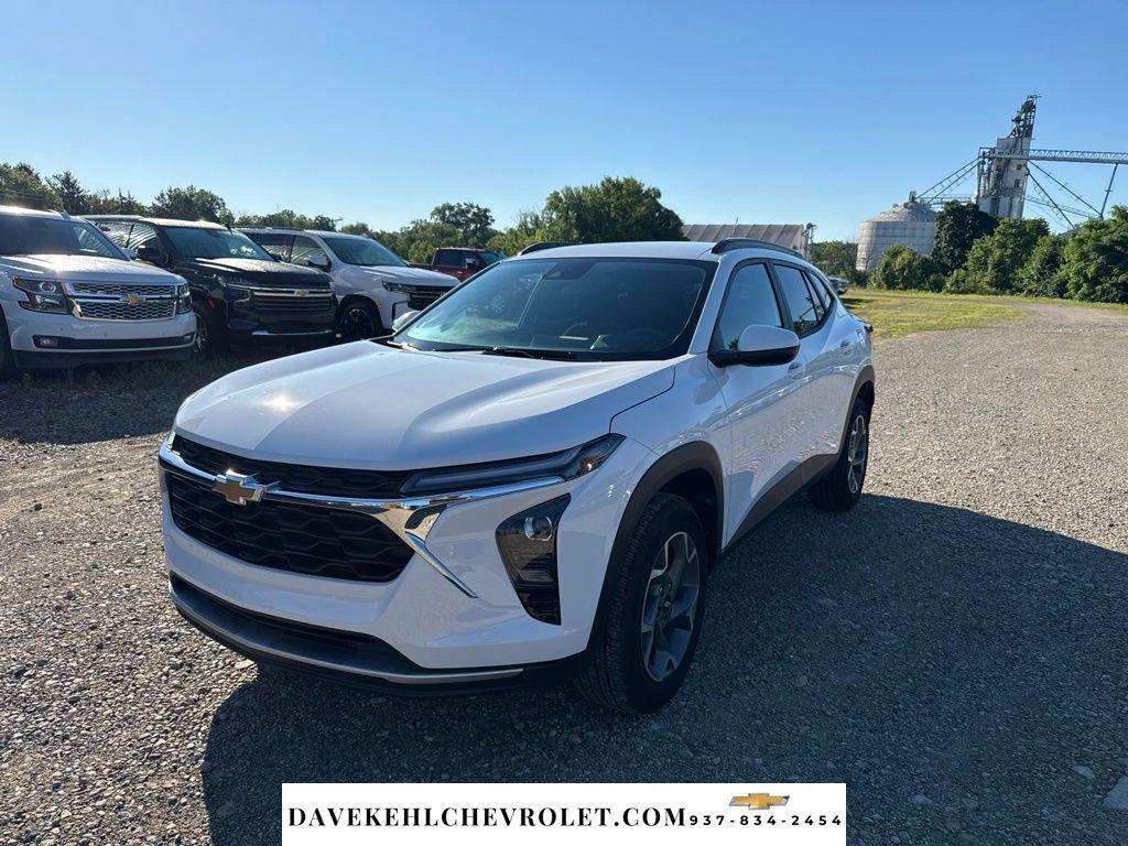used 2025 Chevrolet Trax car, priced at $22,980