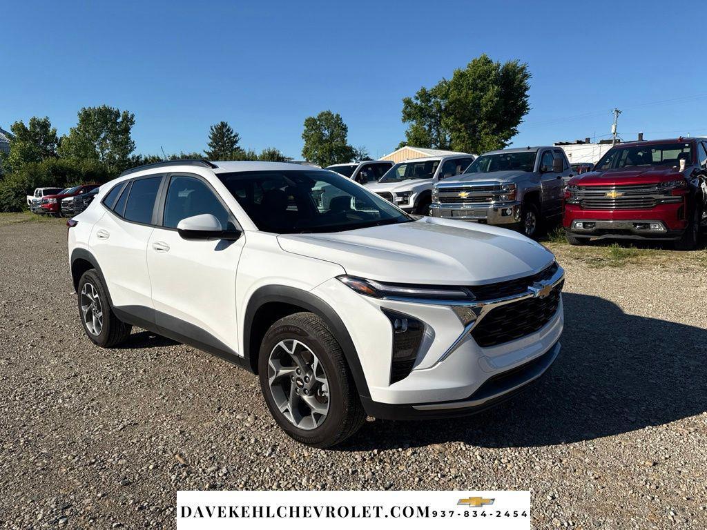 used 2025 Chevrolet Trax car, priced at $22,980