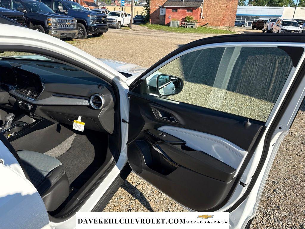 used 2025 Chevrolet Trax car, priced at $22,980