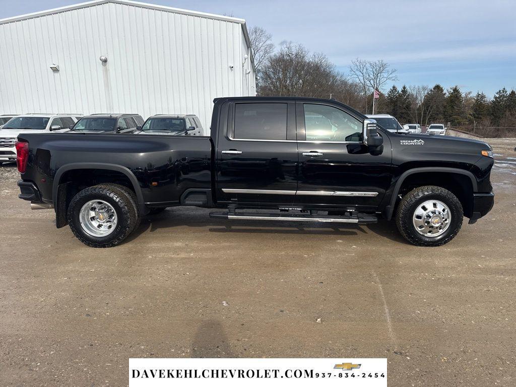 used 2024 Chevrolet Silverado 3500 car