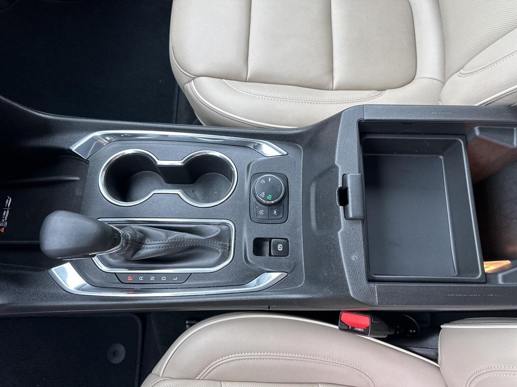 used 2023 Chevrolet Traverse car, priced at $36,980