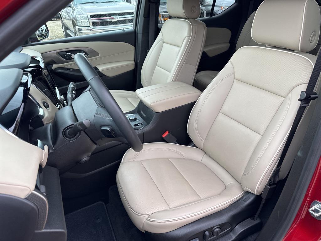 used 2023 Chevrolet Traverse car, priced at $36,980