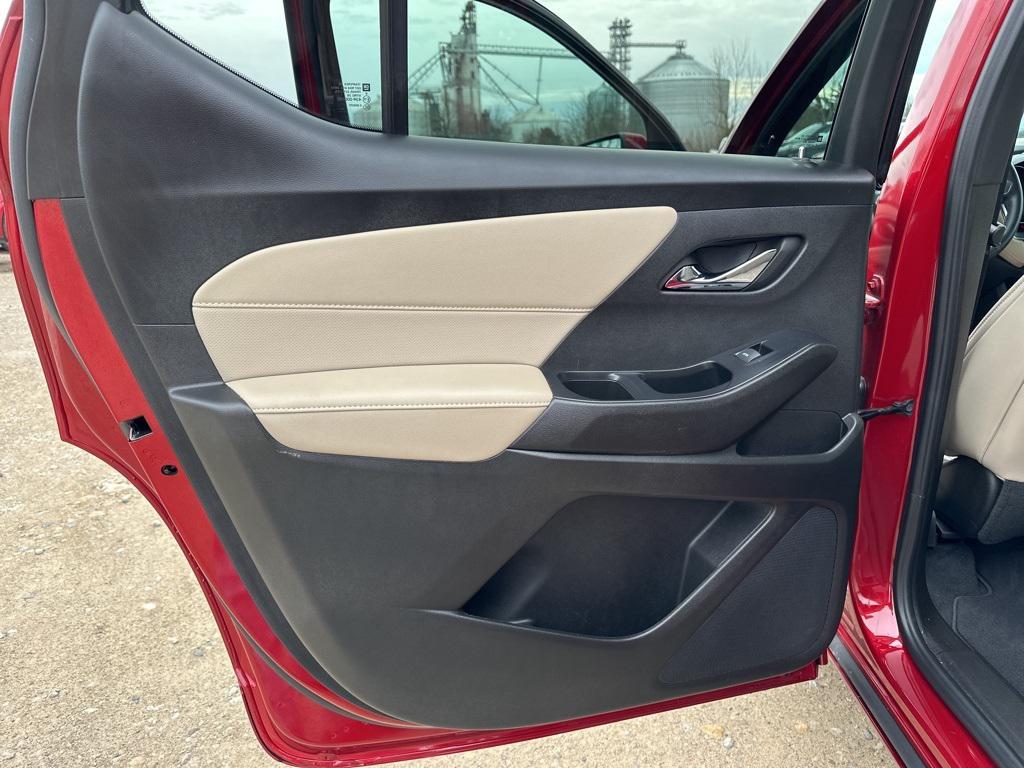 used 2023 Chevrolet Traverse car, priced at $36,980