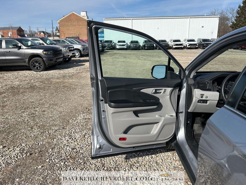 used 2021 Honda Pilot car, priced at $20,980