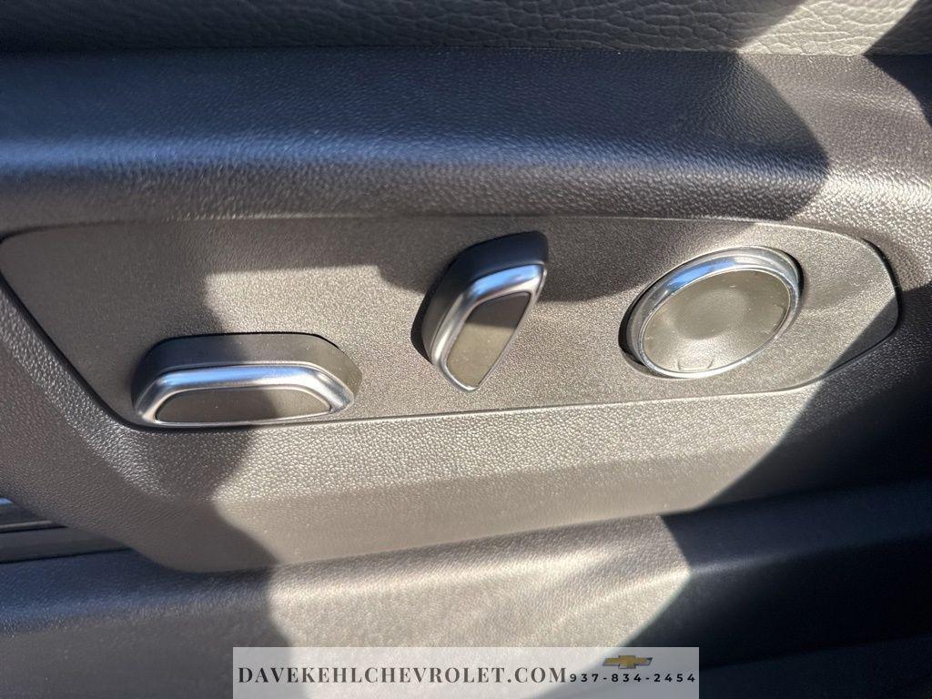 used 2025 GMC Sierra 2500 car, priced at $63,980