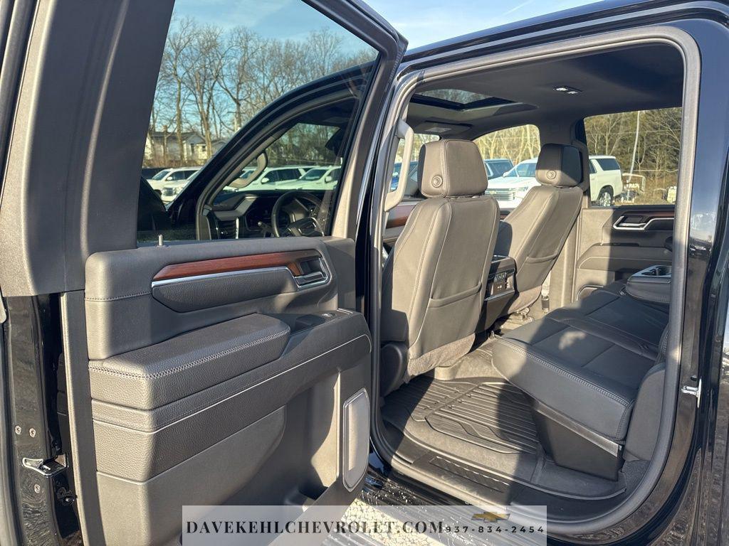 used 2025 GMC Sierra 2500 car, priced at $63,980