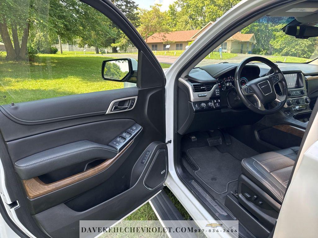 used 2019 GMC Yukon car, priced at $27,980