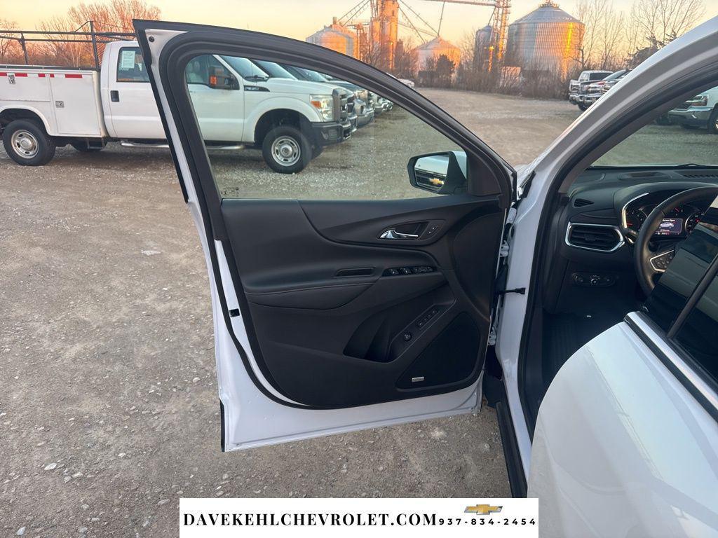 used 2023 Chevrolet Equinox car, priced at $23,980