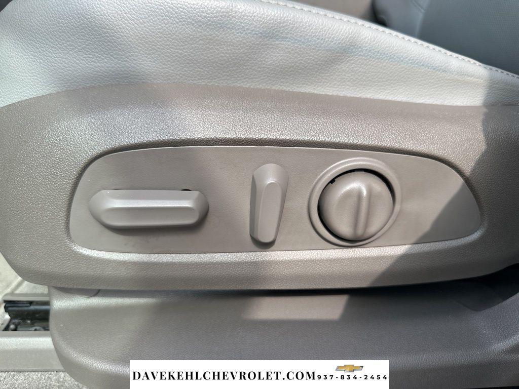 used 2021 Chevrolet Traverse car, priced at $29,980