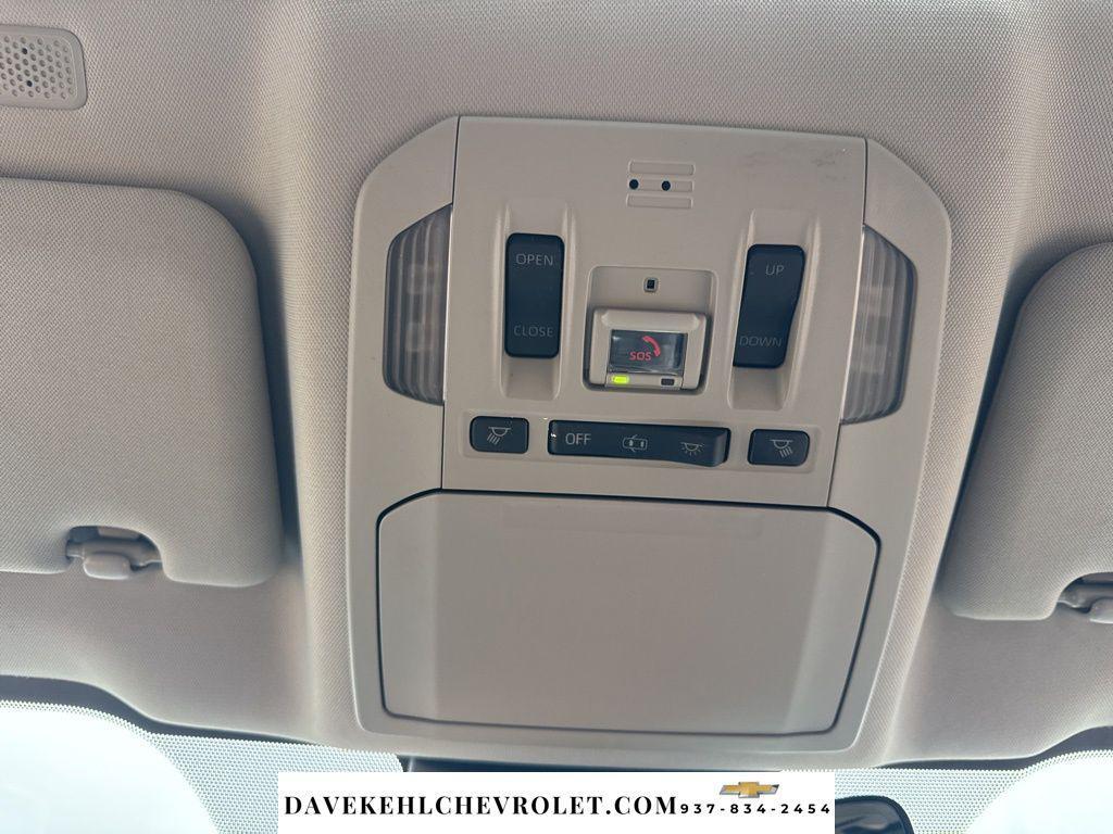 used 2020 Toyota Highlander car, priced at $31,980