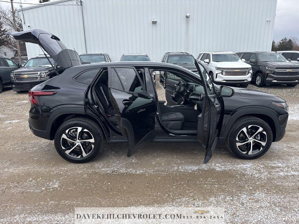 used 2025 Chevrolet Trax car, priced at $22,980