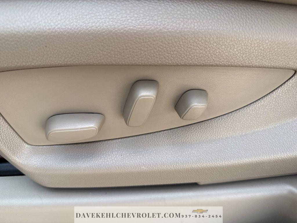 used 2019 GMC Yukon XL car, priced at $25,980