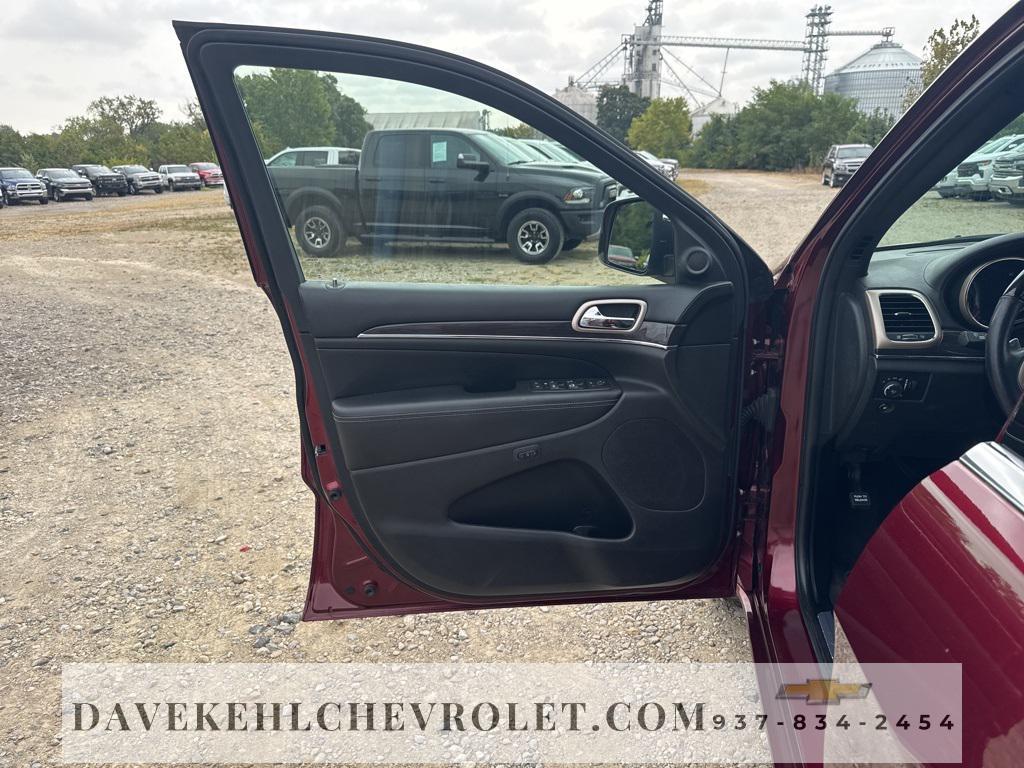 used 2016 Jeep Grand Cherokee car, priced at $14,980