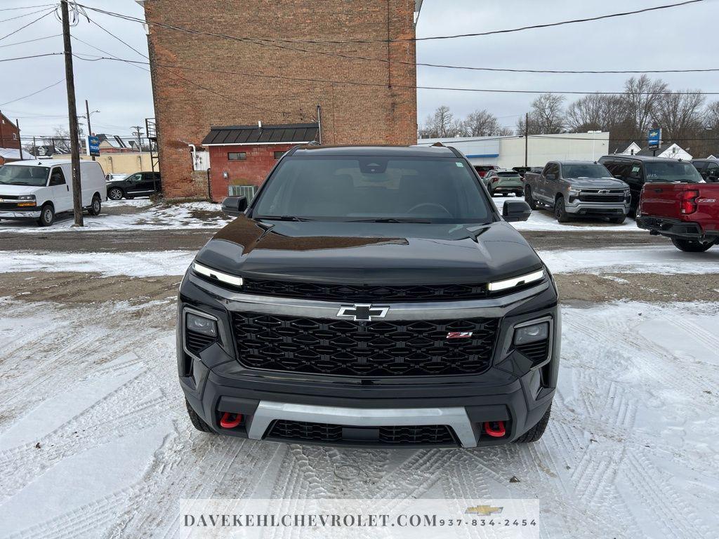 used 2025 Chevrolet Traverse car, priced at $43,980