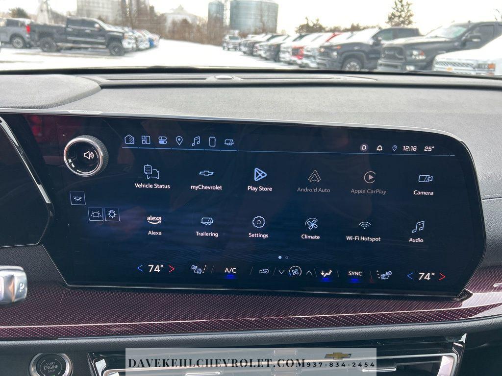 used 2025 Chevrolet Traverse car, priced at $43,980